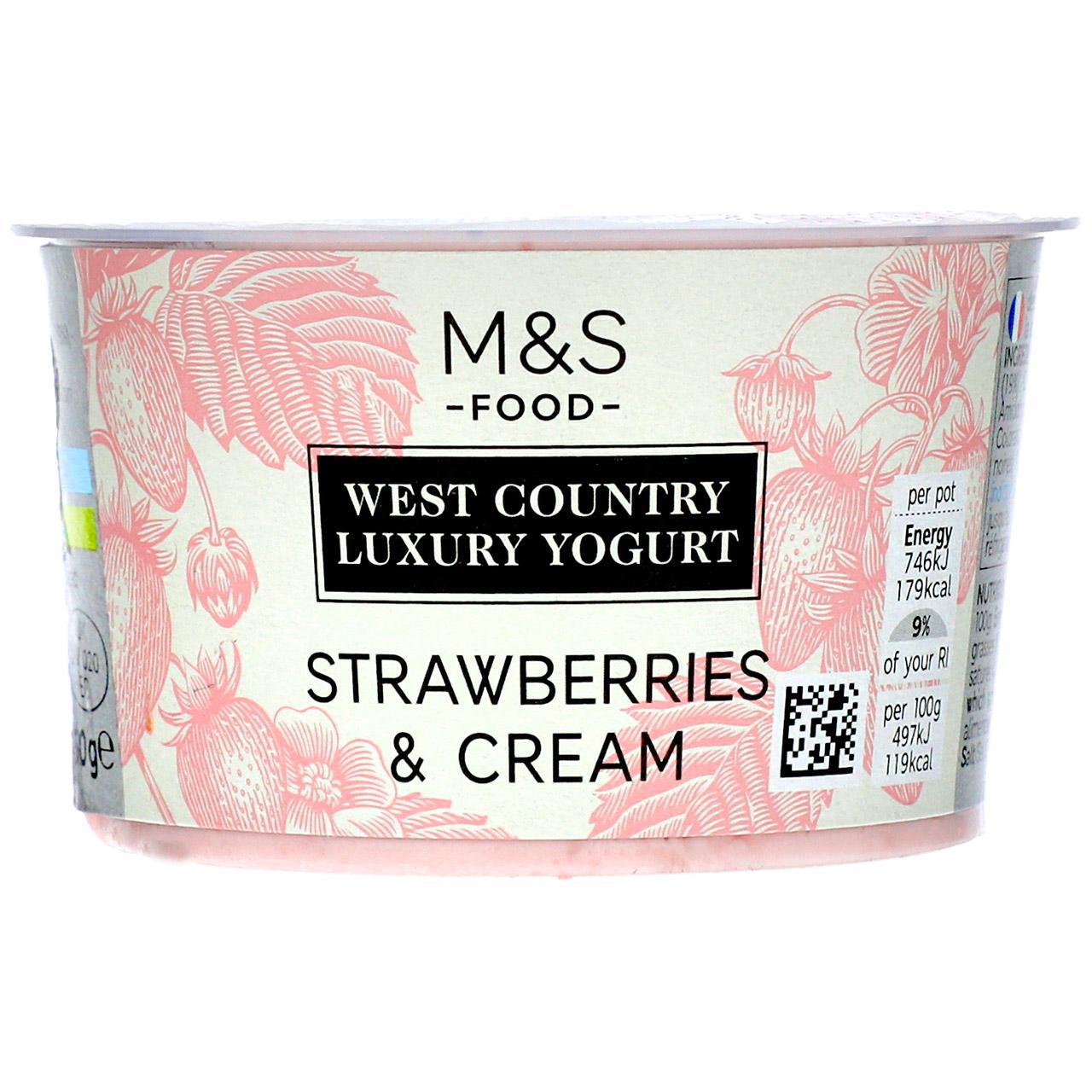 M&S Luxury Strawberries & Cream Yogurt 150g