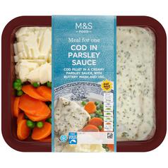 M&S Cod in Parsley Sauce with Mash, Peas & Carrots 400g
