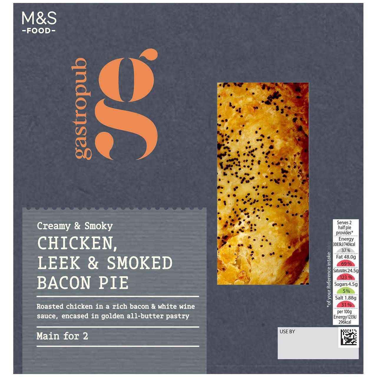 M&S Gastropub Creamy Chicken, Leek & Smoked Bacon Pie 500g