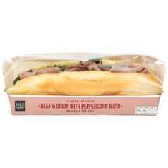 M&S Beef & Onion with Peppercorn Mayo Roll 213g