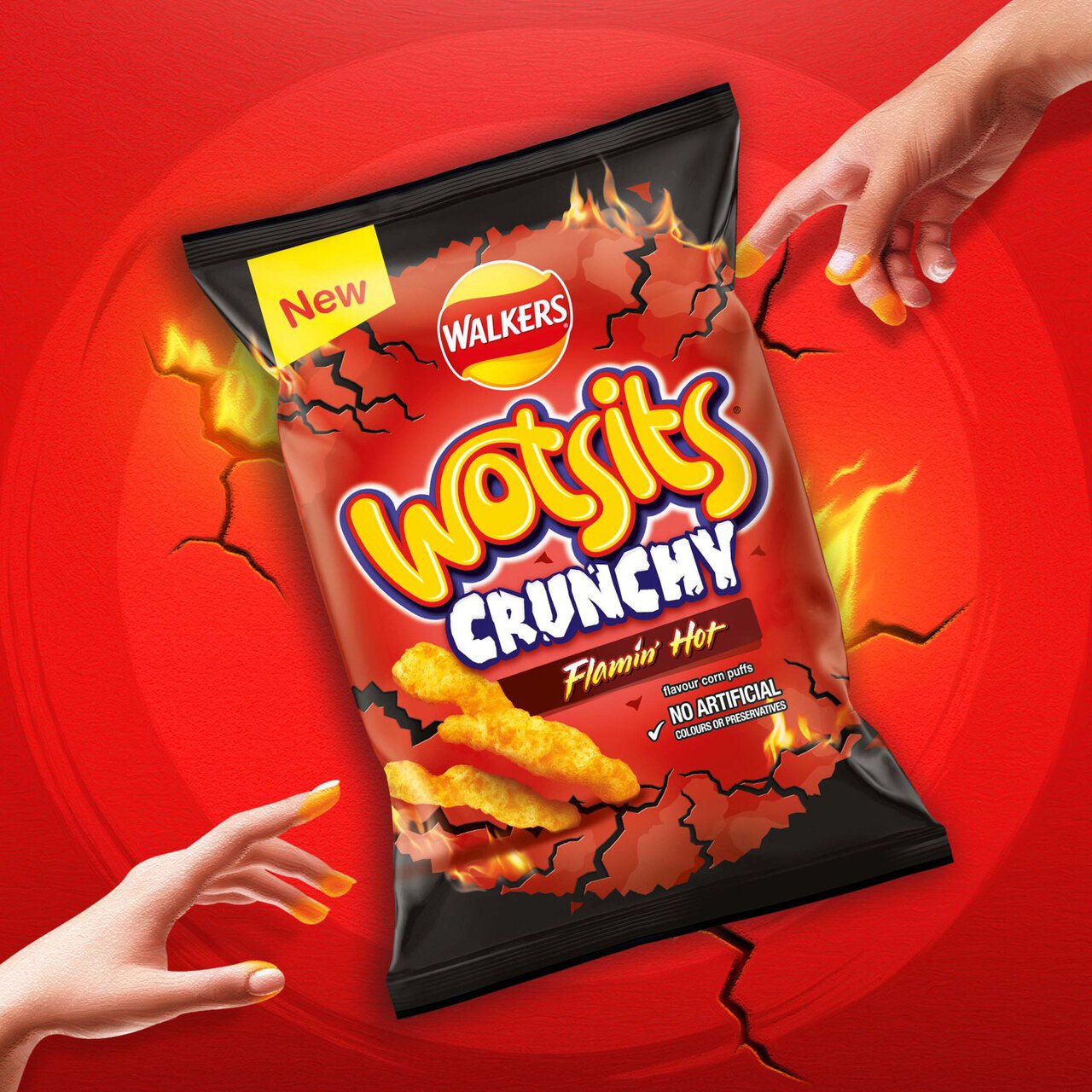 walkers-wotsits-crunchy-flamin-hot-snacks-140g-zoom