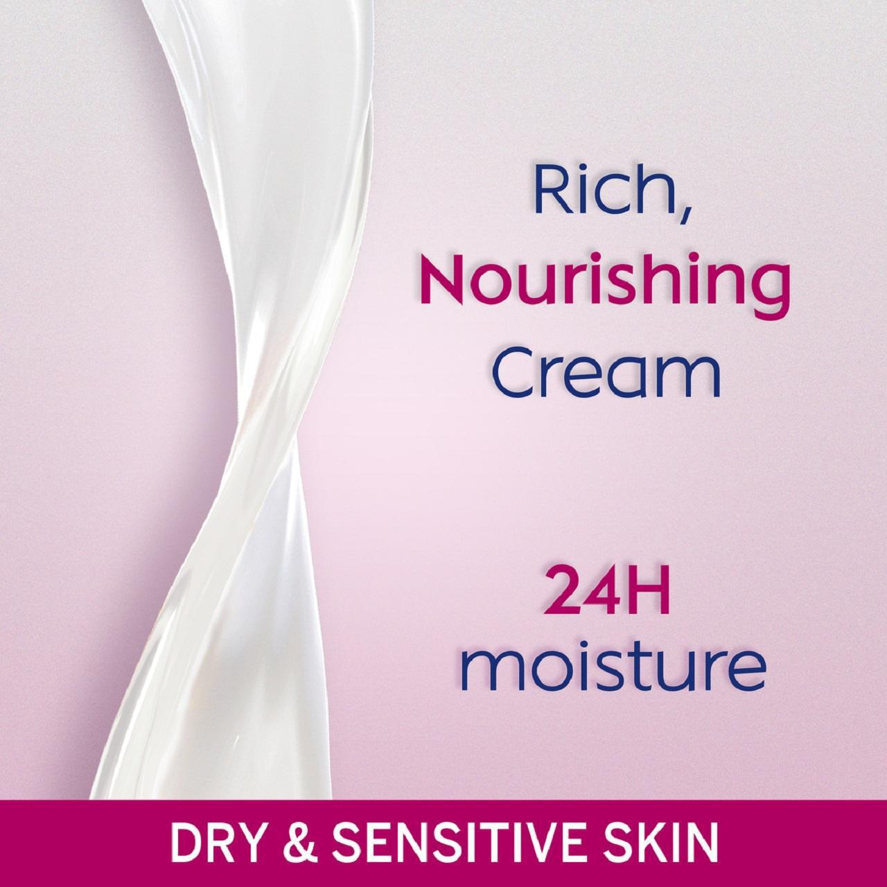 NIVEA Day Cream Face Moisturiser for Dry and Sensitive Skin SPF15 50ml